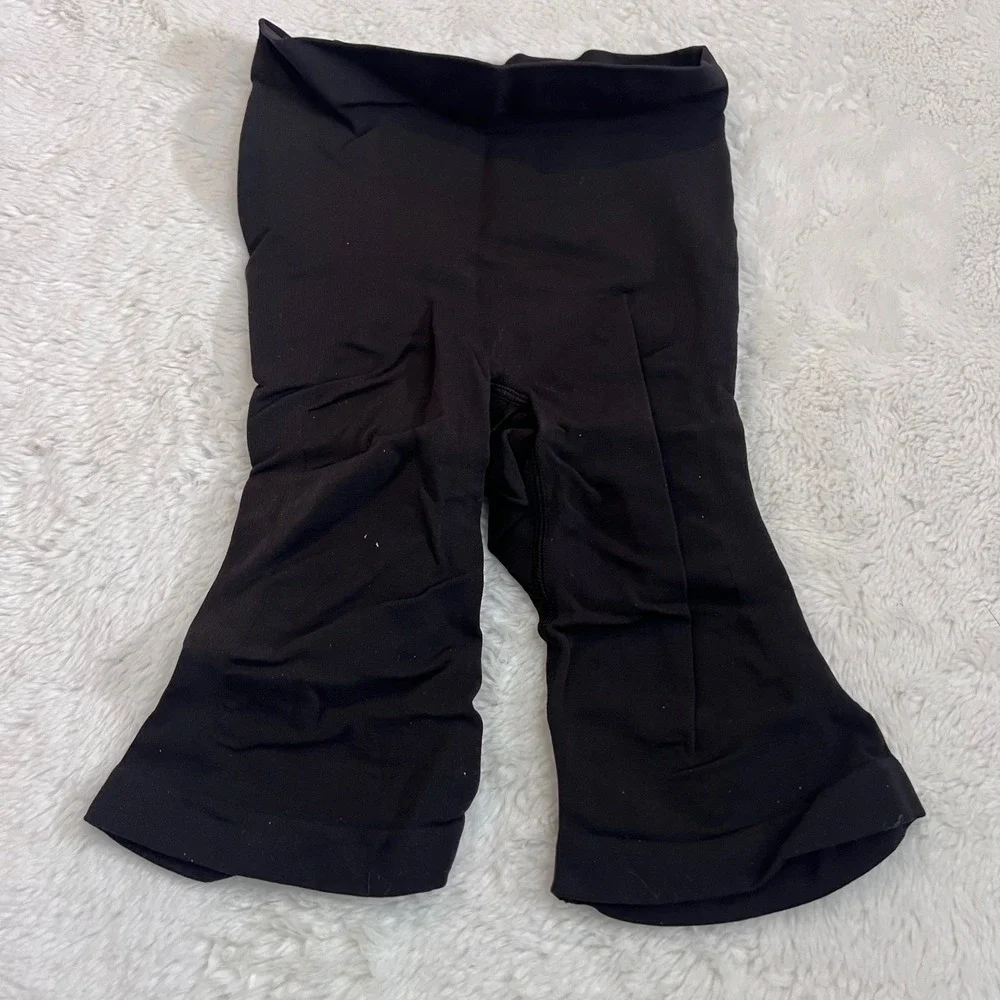 SKIMS Women's Sculpt Short Mid Thigh Open Gusset Onyx Black SH-MTS-0602 Size S/M